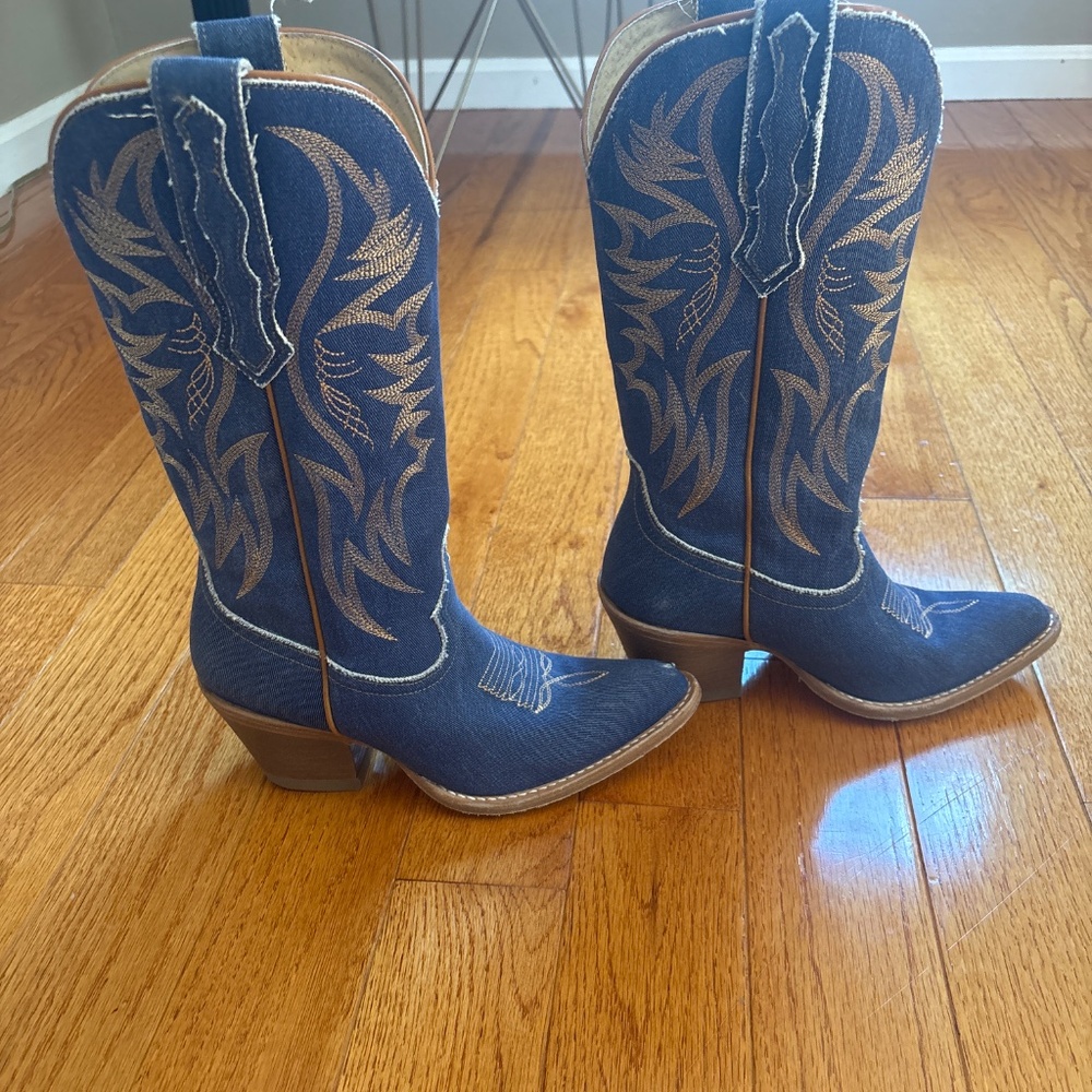 IDYLLWIND WOMEN'S CHARMED LIFE DENIM WESTERN BOOTS - ROUND TOE - Picture 3 of 7